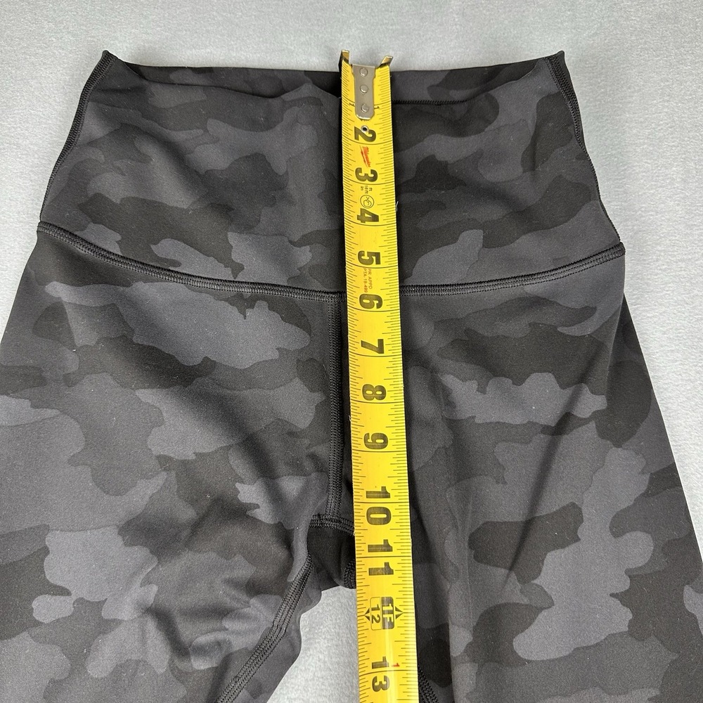 Lululemon Leggings Womens 6 Black Grey Camo Excellent High Rise Crop W6BFBS - Picture 16 of 16